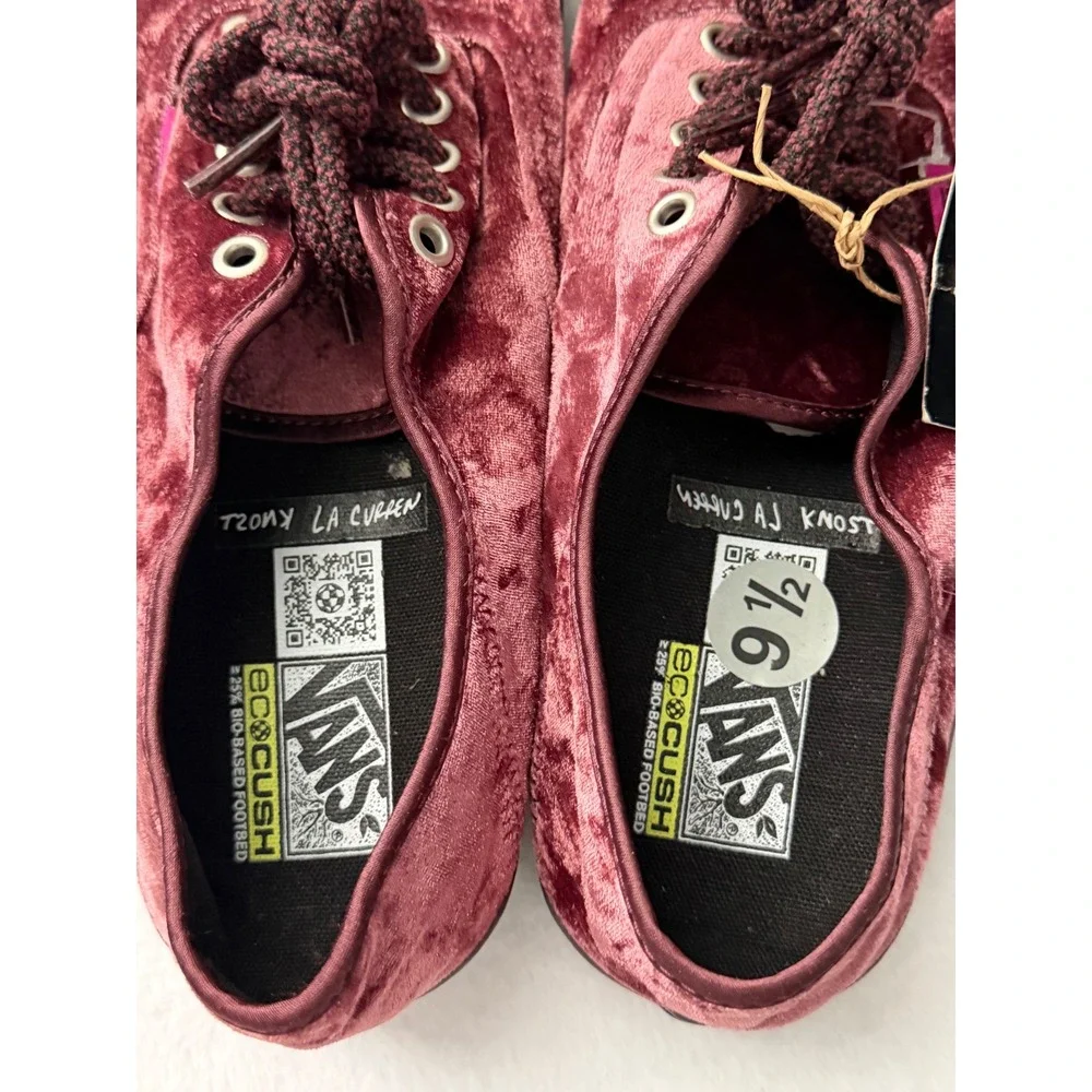 Vans Authentic Crushed Velvet Burgundy Black Sneakers Low Top Unisex Sneakers